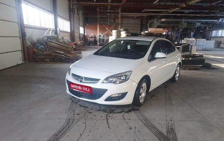 Opel Astra J, 2014 год, 660 000 рублей, 1 фотография