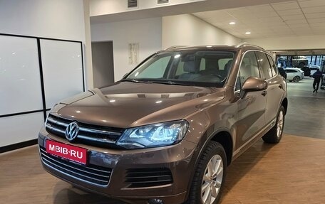 Volkswagen Touareg III, 2011 год, 2 970 000 рублей, 1 фотография