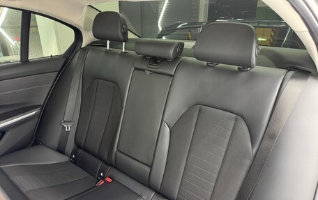 BMW 3 серия, 2019 год, 5 499 000 рублей, 21 фотография