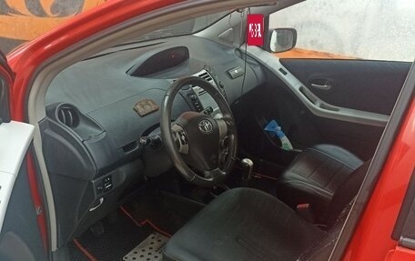 Toyota Yaris III рестайлинг, 2008 год, 480 000 рублей, 6 фотография