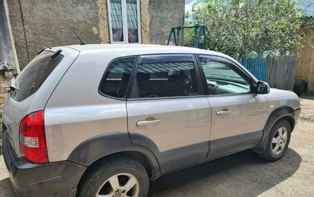 Hyundai Tucson III, 2004 год, 750 000 рублей, 3 фотография