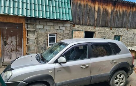 Hyundai Tucson III, 2004 год, 750 000 рублей, 2 фотография