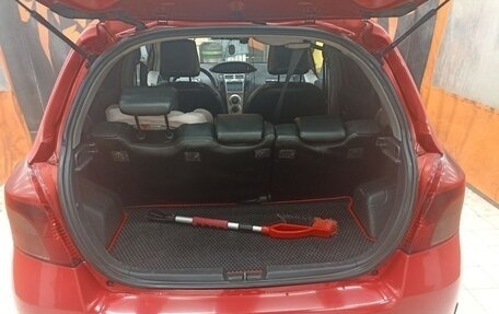 Toyota Yaris III рестайлинг, 2008 год, 480 000 рублей, 17 фотография