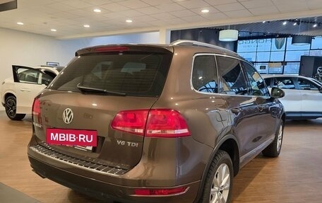 Volkswagen Touareg III, 2011 год, 2 970 000 рублей, 4 фотография