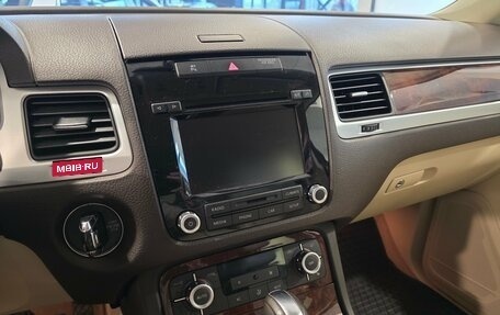 Volkswagen Touareg III, 2011 год, 2 970 000 рублей, 11 фотография