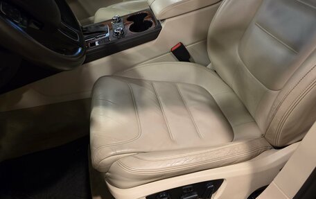 Volkswagen Touareg III, 2011 год, 2 970 000 рублей, 16 фотография