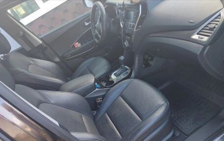 Hyundai Santa Fe III рестайлинг, 2016 год, 1 900 000 рублей, 20 фотография