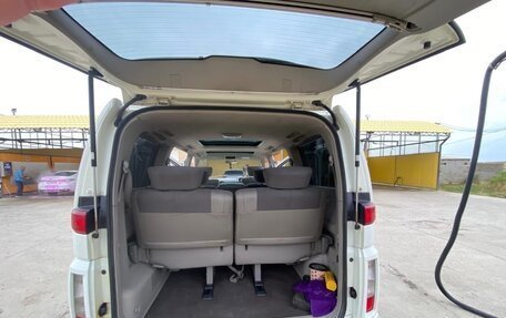 Nissan Elgrand III, 2003 год, 450 000 рублей, 5 фотография