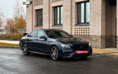 Mercedes-Benz E-Класс, 2016 год, 3 050 000 рублей, 8 фотография