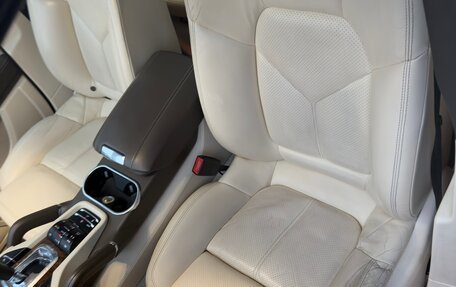 Porsche Cayenne III, 2010 год, 1 990 000 рублей, 9 фотография