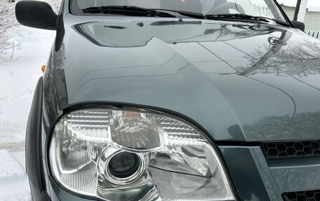 Chevrolet Niva I рестайлинг, 2010 год, 585 000 рублей, 8 фотография