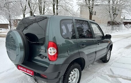 Chevrolet Niva I рестайлинг, 2010 год, 585 000 рублей, 11 фотография