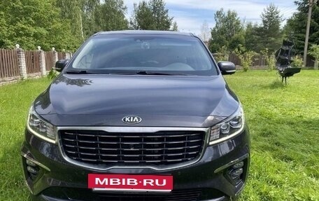 KIA Carnival III, 2020 год, 3 650 000 рублей, 2 фотография