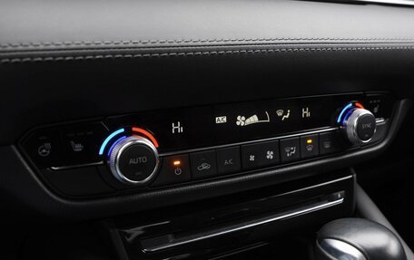 Mazda 6, 2019 год, 2 330 000 рублей, 14 фотография