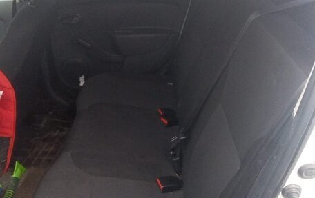 Renault Logan II, 2020 год, 1 000 000 рублей, 7 фотография