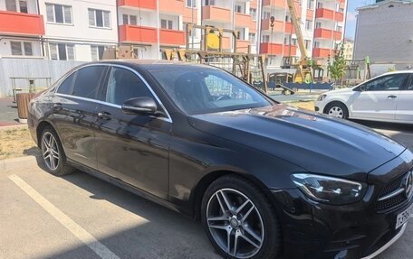 Mercedes-Benz E-Класс, 2020 год, 4 100 000 рублей, 8 фотография