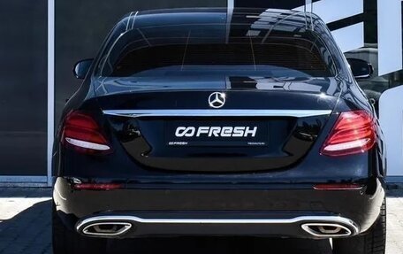 Mercedes-Benz E-Класс, 2016 год, 2 699 000 рублей, 15 фотография