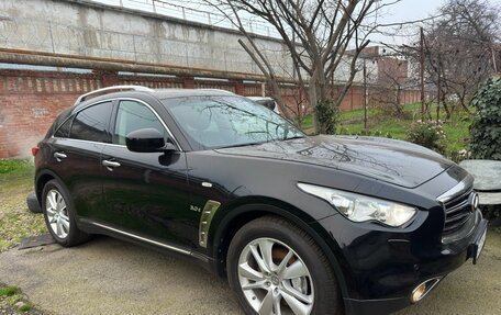 Infiniti QX70, 2013 год, 3 фотография
