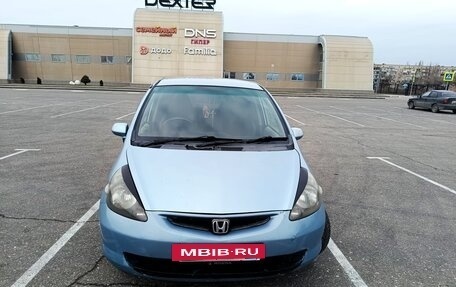 Honda Fit III, 2002 год, 430 000 рублей, 2 фотография