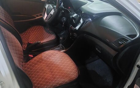 Hyundai Solaris II рестайлинг, 2014 год, 680 000 рублей, 8 фотография