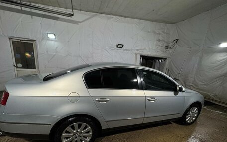 Volkswagen Passat B6, 2010 год, 750 000 рублей, 2 фотография