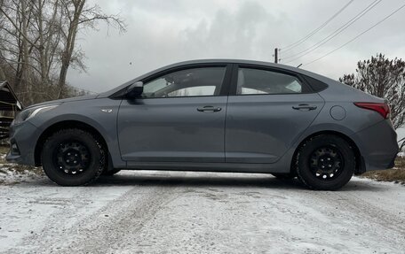 Hyundai Solaris II рестайлинг, 2018 год, 912 000 рублей, 22 фотография