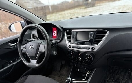 Hyundai Solaris II рестайлинг, 2018 год, 912 000 рублей, 14 фотография