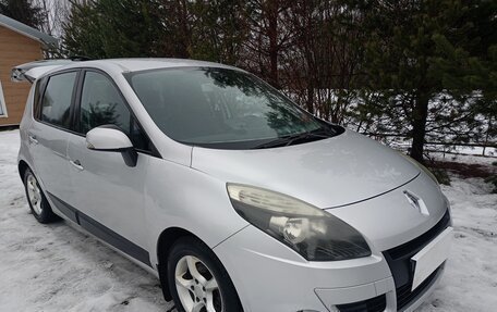 Renault Scenic III, 2010 год, 580 000 рублей, 2 фотография