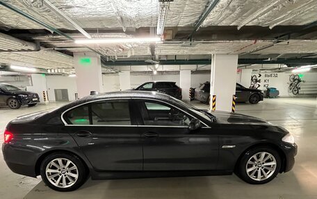BMW 5 серия, 2010 год, 1 900 000 рублей, 24 фотография