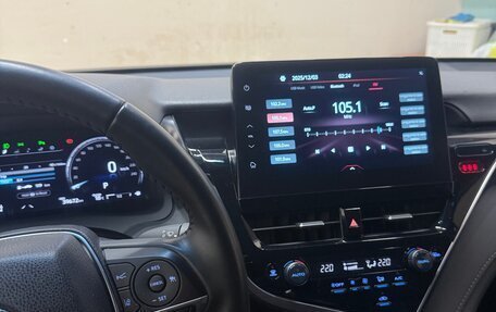 Toyota Camry, 2023 год, 1 790 000 рублей, 13 фотография