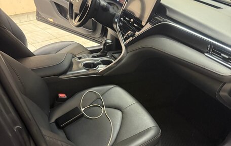 Toyota Camry, 2023 год, 1 790 000 рублей, 19 фотография