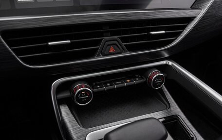 Geely Tugella FY11, 2023 год, 3 500 000 рублей, 16 фотография