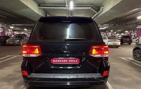 Toyota Land Cruiser 200, 2017 год, 7 500 000 рублей, 5 фотография