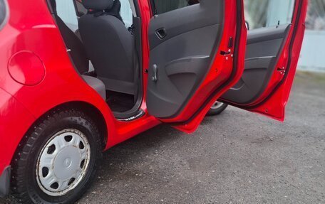 Chevrolet Spark III, 2011 год, 430 000 рублей, 2 фотография