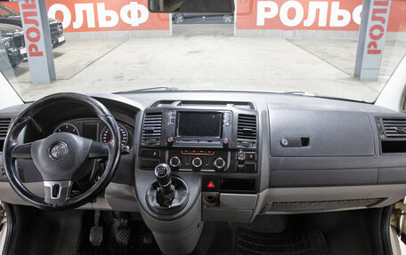 Volkswagen Caravelle T5, 2012 год, 1 598 000 рублей, 15 фотография