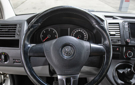 Volkswagen Caravelle T5, 2012 год, 1 598 000 рублей, 18 фотография