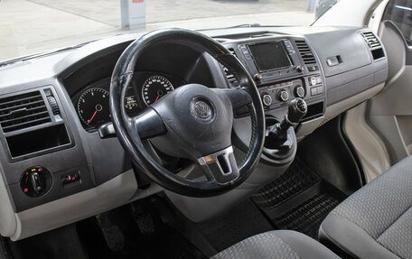 Volkswagen Caravelle T5, 2012 год, 1 598 000 рублей, 17 фотография