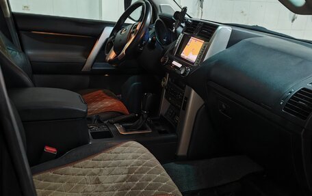 Toyota Land Cruiser Prado 150 рестайлинг 2, 2012 год, 2 450 000 рублей, 10 фотография