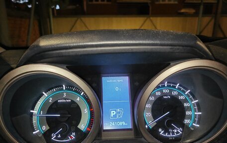 Toyota Land Cruiser Prado 150 рестайлинг 2, 2012 год, 2 450 000 рублей, 12 фотография