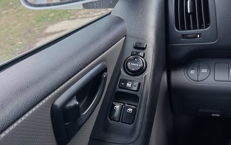 Hyundai Grand Starex Grand Starex I рестайлинг 2, 2016 год, 3 195 000 рублей, 3 фотография