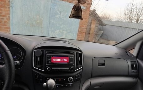 Hyundai Grand Starex Grand Starex I рестайлинг 2, 2016 год, 3 195 000 рублей, 4 фотография
