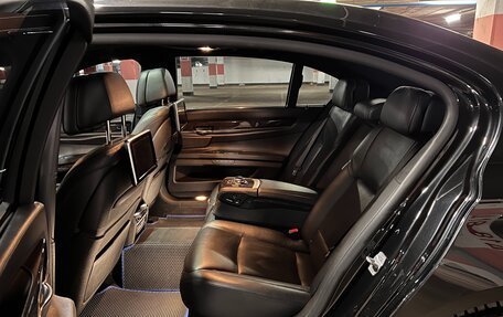 BMW 7 серия, 2014 год, 3 000 000 рублей, 15 фотография