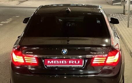 BMW 7 серия, 2014 год, 3 000 000 рублей, 3 фотография