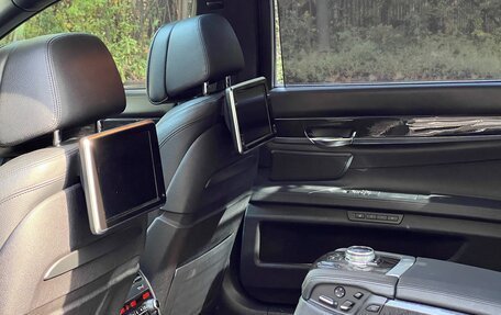 BMW 7 серия, 2014 год, 3 000 000 рублей, 34 фотография