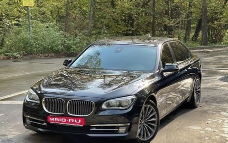 BMW 7 серия, 2014 год, 3 000 000 рублей, 24 фотография