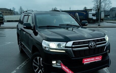 Toyota Land Cruiser 200, 2015 год, 5 950 000 рублей, 3 фотография