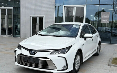 Toyota Corolla, 2022 год, 1 900 000 рублей, 1 фотография