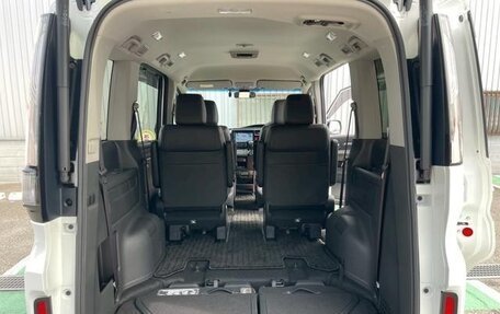 Honda Stepwgn IV, 2022 год, 2 380 111 рублей, 9 фотография