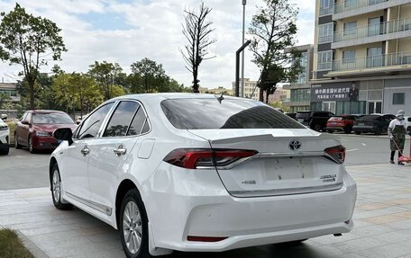 Toyota Corolla, 2022 год, 1 900 000 рублей, 7 фотография