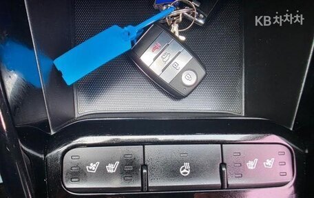 KIA Stonic, 2020 год, 1 500 000 рублей, 12 фотография